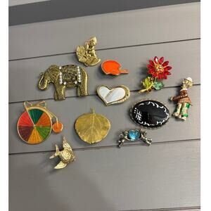 11 Vintage Brooch Lot Enamel Rhinestone Gold Tone Animals Hearts Misc.